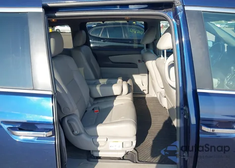 2015 Honda Odyssey Ex-L z USA, uszkodzony, nr VIN 5FNRL5H66FB115233